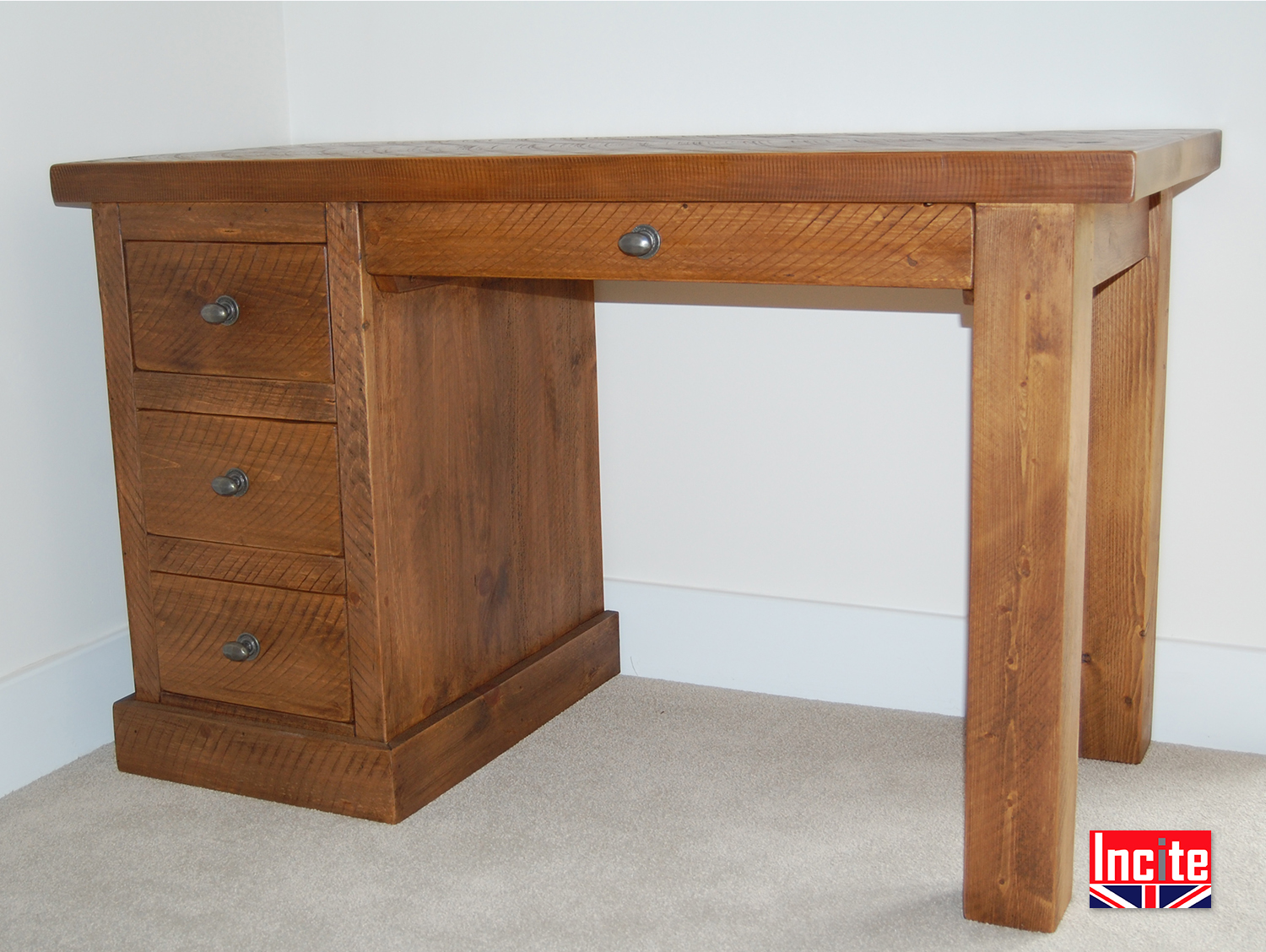Pine desk with shop shelves